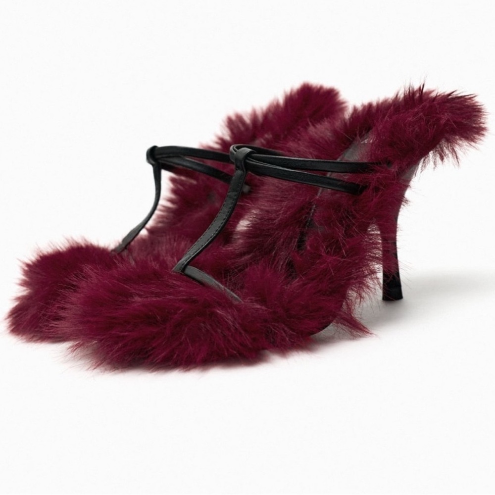 NWOB Zara Limited Edition Vegan Faux Fur High Heel Mule Sandals Size 9 Black Red